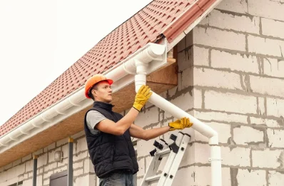 Pose et remplacement de gouttières à Ozières